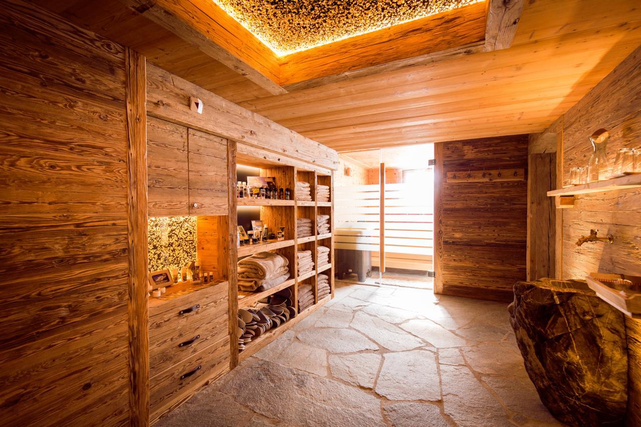 Hotel Madrisajoch Saint Antonien Bagian luar foto
