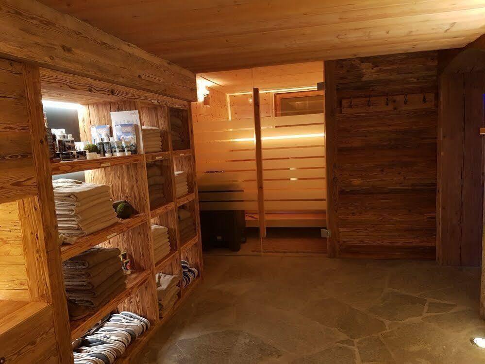 Hotel Madrisajoch Saint Antonien Bagian luar foto