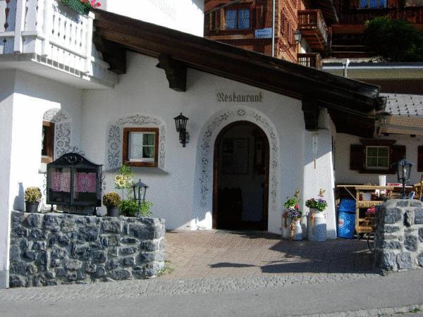Hotel Madrisajoch Saint Antonien Bagian luar foto