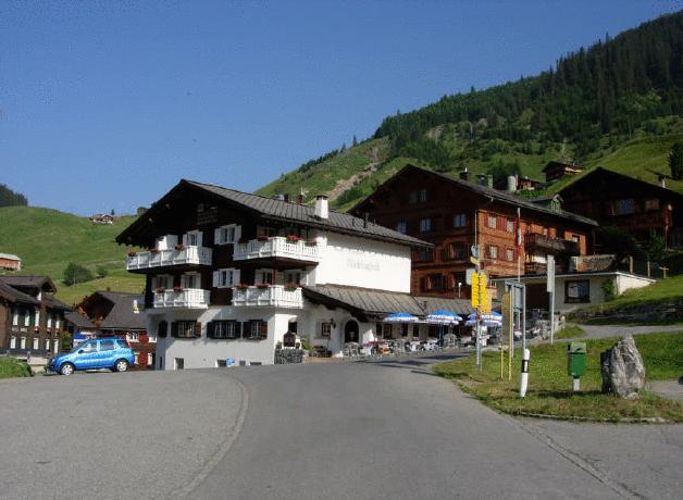 Hotel Madrisajoch Saint Antonien Bagian luar foto